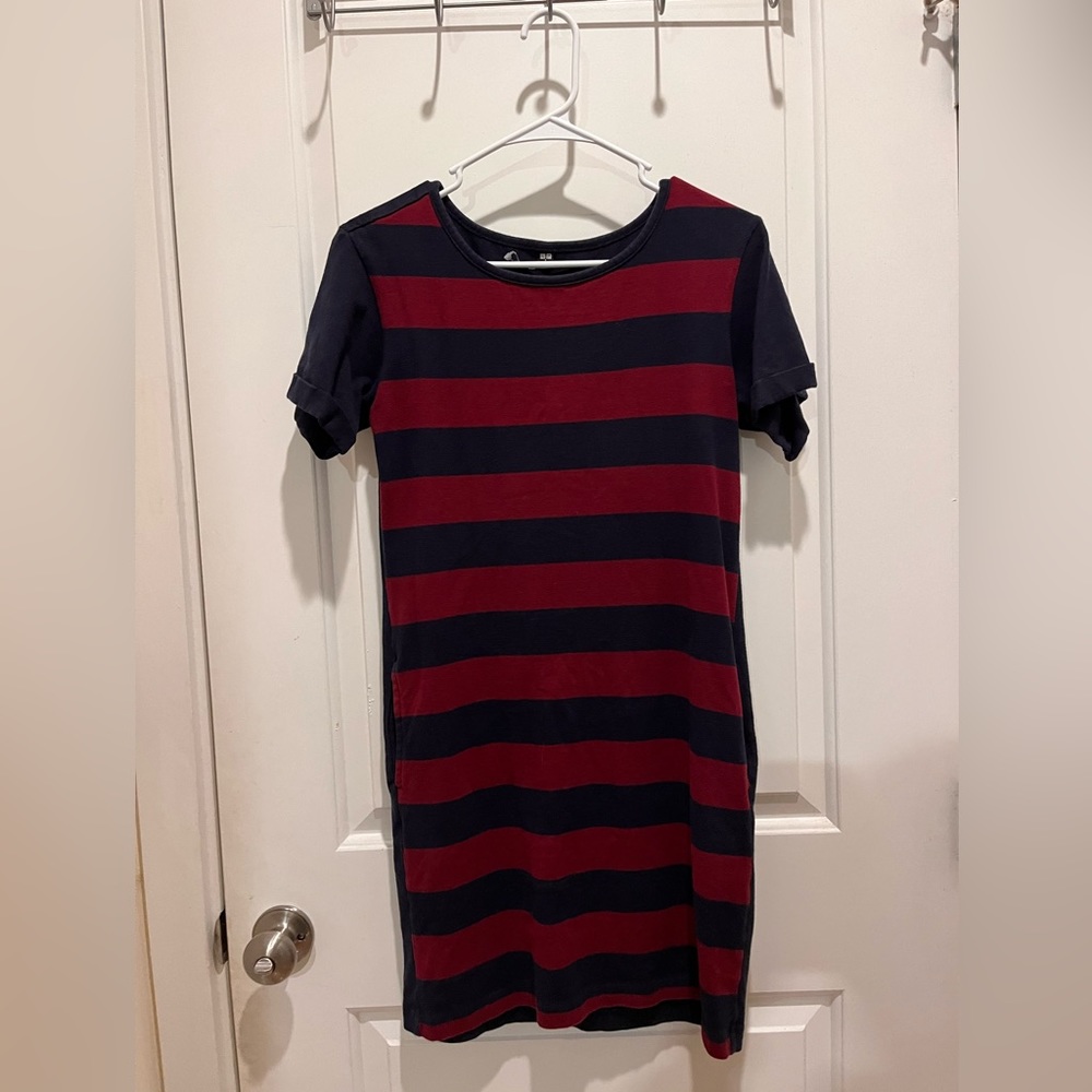 Cute striped Uniqlo dress, size small